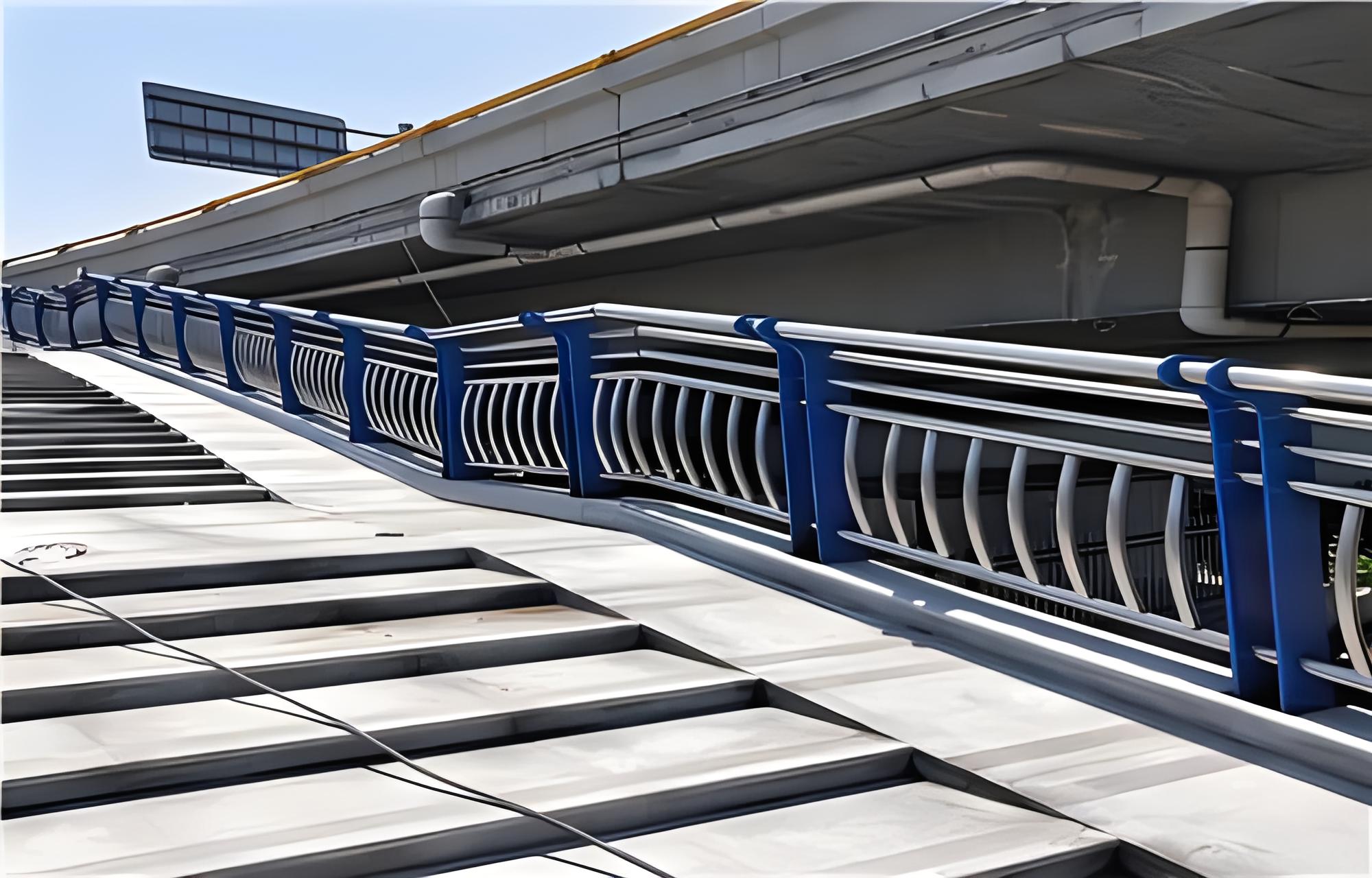 青浦不锈钢桥梁护栏维护方案：确保安全，延长使用寿命